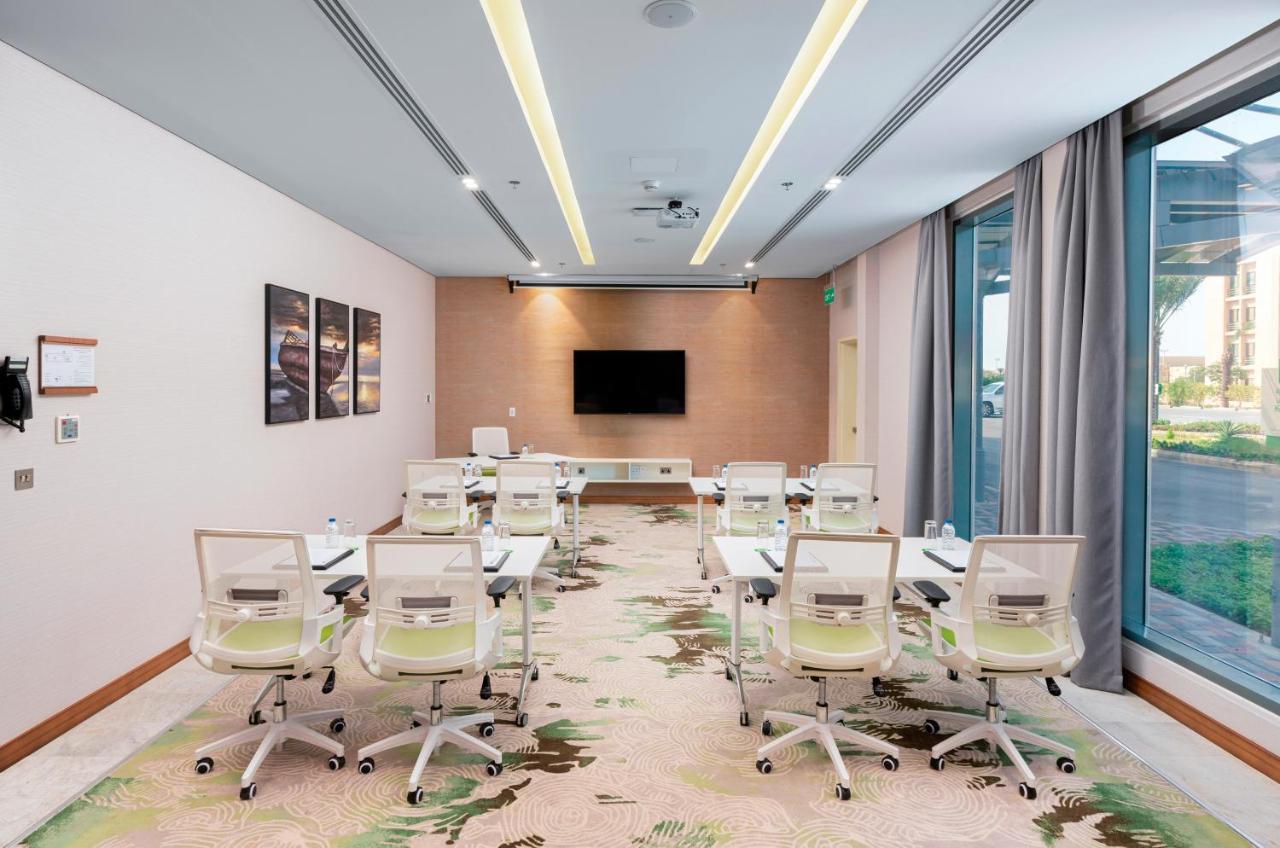 Holiday Inn & Suites Al Jubail By Ihg Al Fanatir Extérieur photo