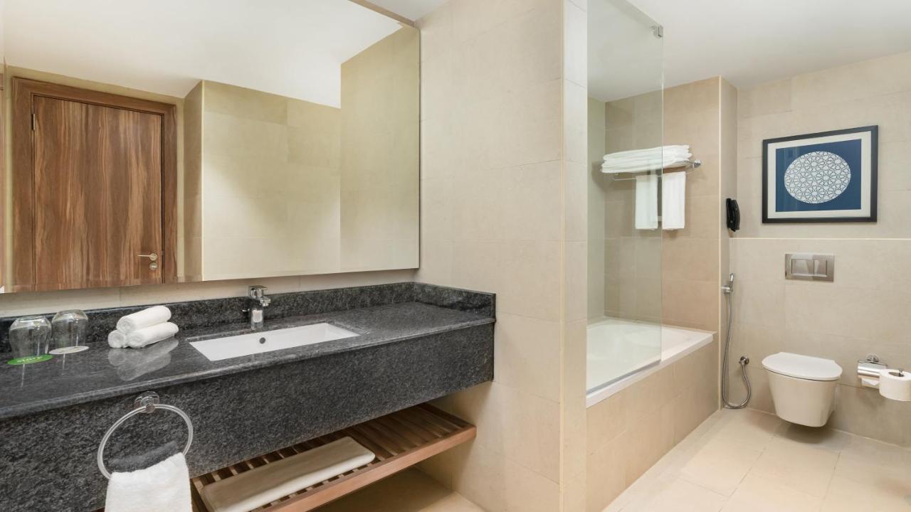 Holiday Inn & Suites Al Jubail By Ihg Al Fanatir Extérieur photo
